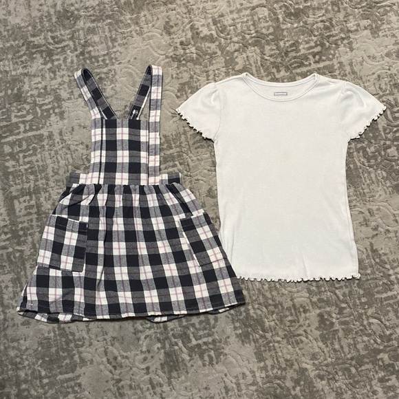 🔥4/20! Bundle of 5 girls shirts and dress. Size 4T - Picture 7 of 14